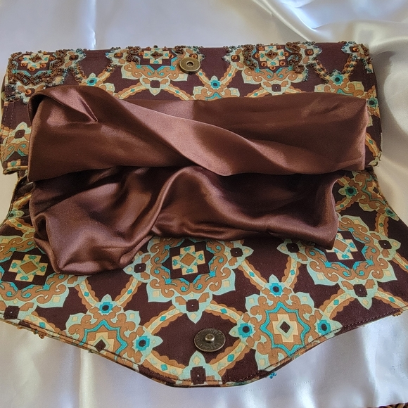 Mystique beaded envelope clutch bag - Picture 6 of 10